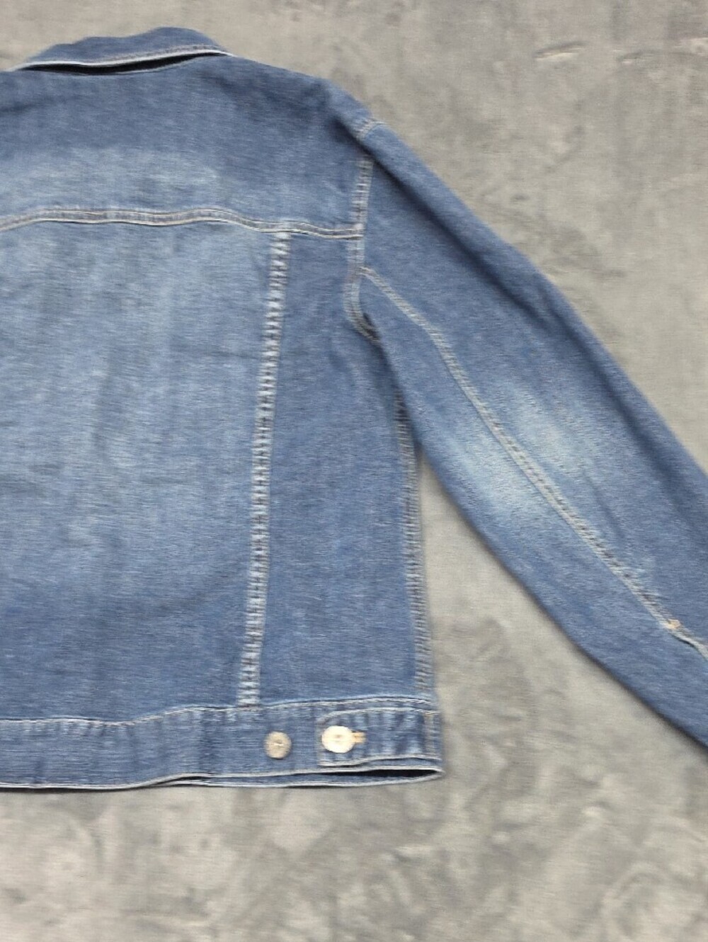 Chico's Medium Blue Denim Jean Jacket Sz 2(Lg) - Picture 7 of 8
